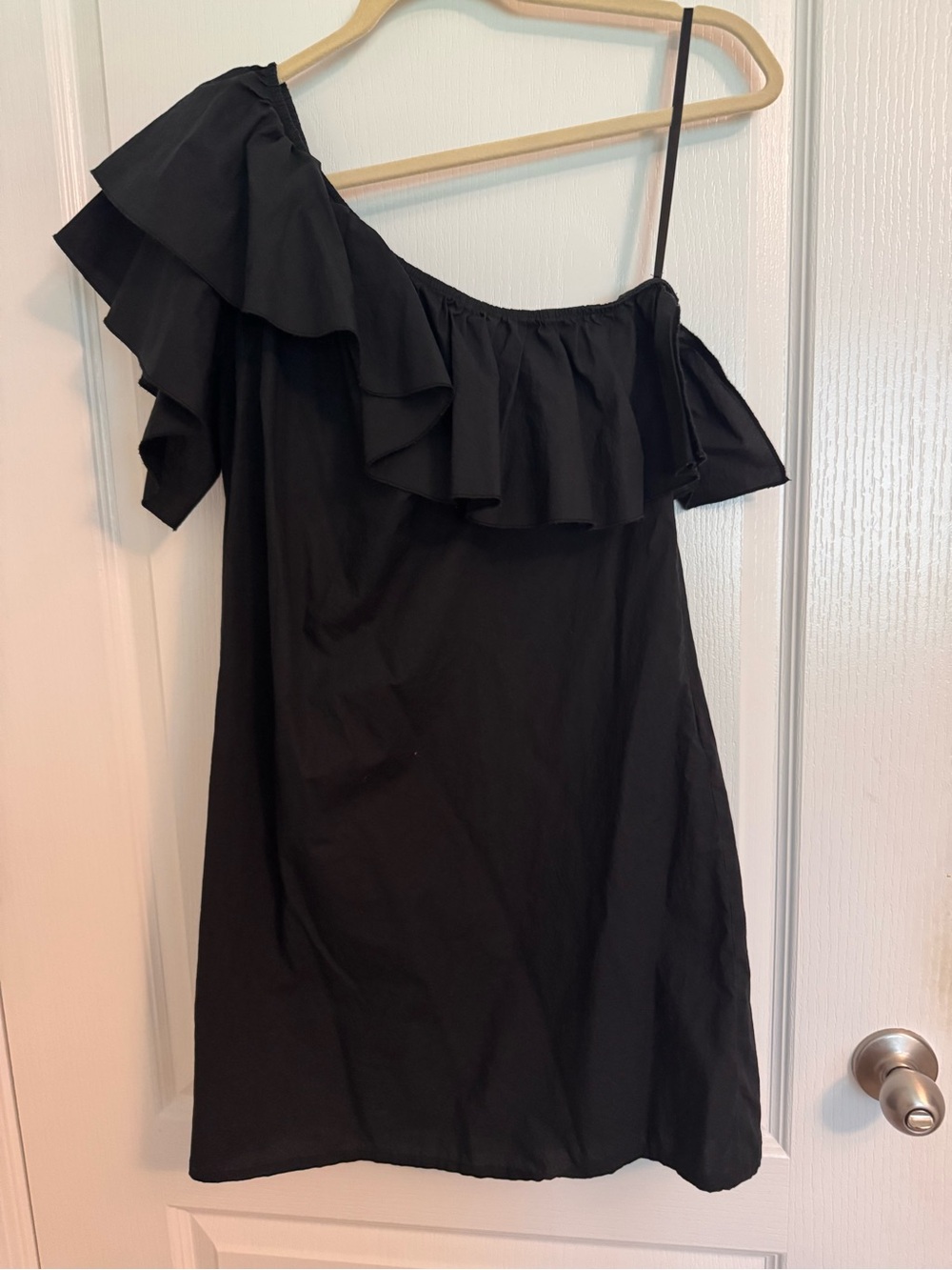 Vineyard Vines Black One-Shoulder Ruffle Dress